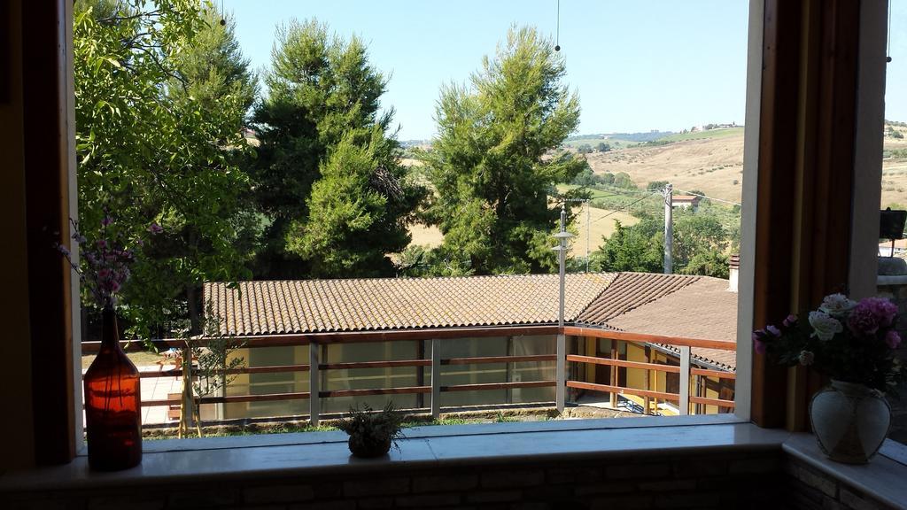 Bed and Breakfast Agriturismo Col Morino Pineto Zewnętrze zdjęcie